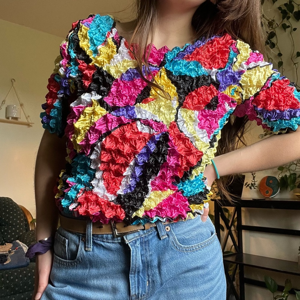 Funky Ruffled Popcorn Top